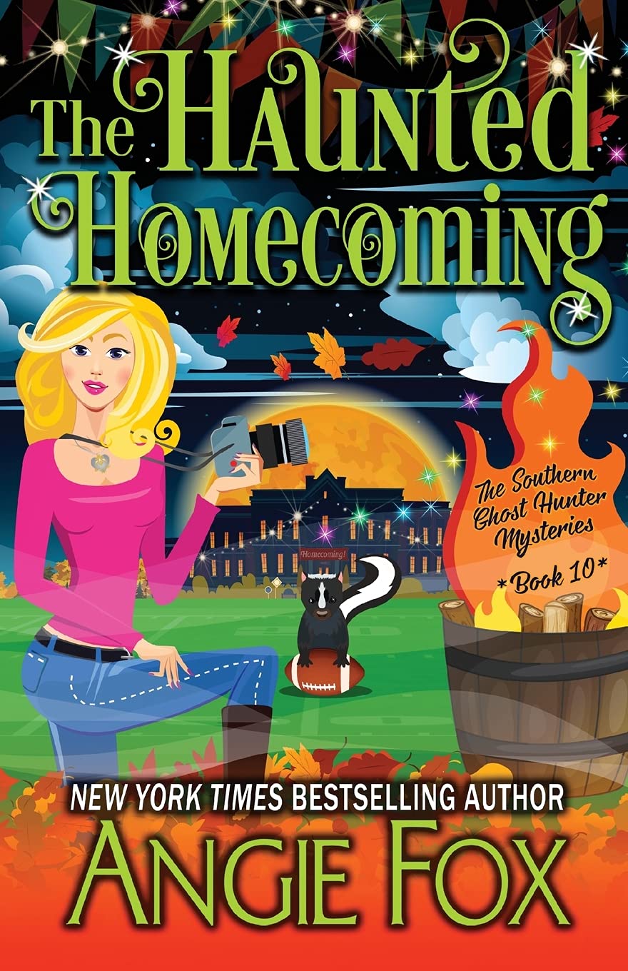 The Haunted Homecoming (Southern Ghost Hunter Mysteries #10)