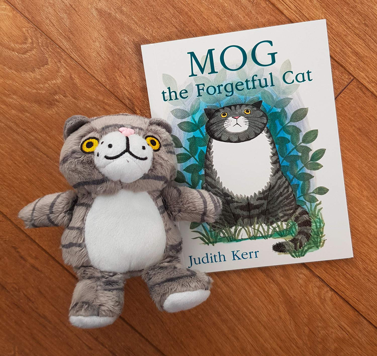 Mog the Forgetful Cat Book and Toy Gift Set [With Toy]